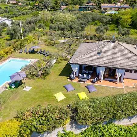 ヴィラ Magic バルドリーノ